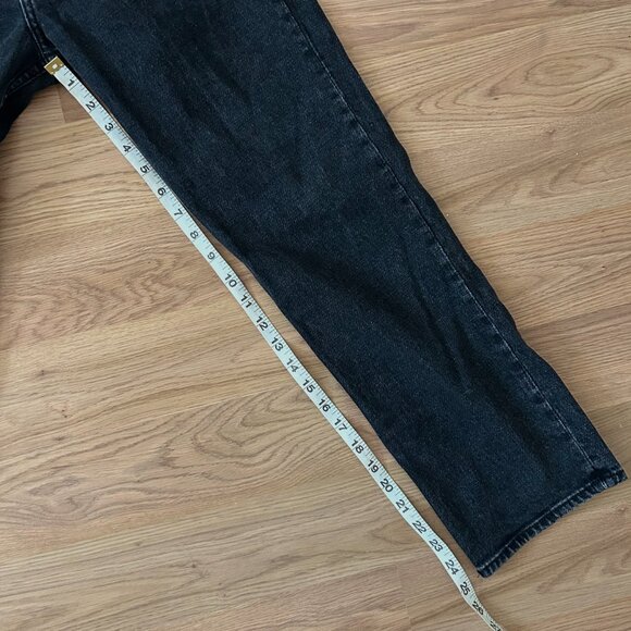 Abercrombie & Fitch Ultra High Rise Ankle Straight Jeans in Washed Black Size 2 - Picture 13 of 13